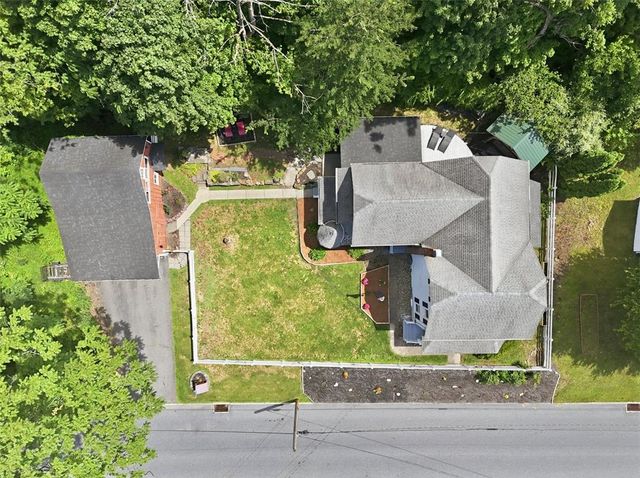 721 Lehigh Gap Street, Walnutport Boro, PA 18088