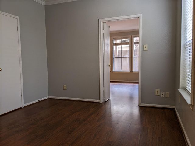 2100 Tanglewilde Street 241, Houston, TX 77063