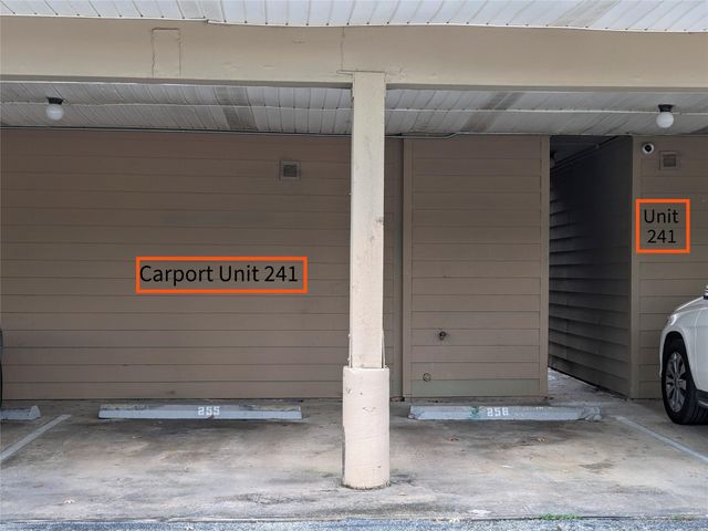 2100 Tanglewilde Street 241, Houston, TX 77063