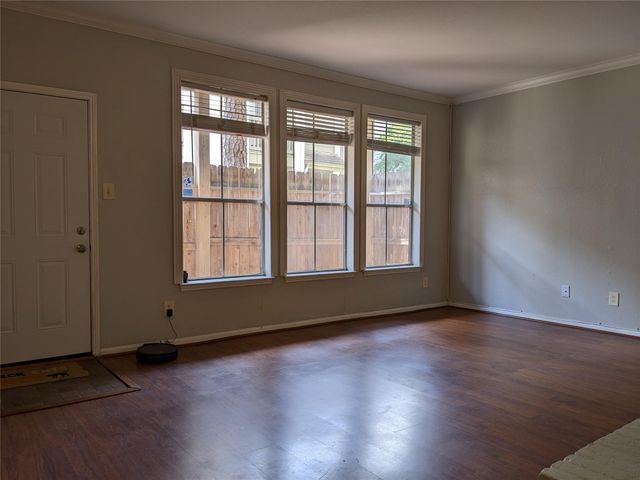 2100 Tanglewilde Street 241, Houston, TX 77063