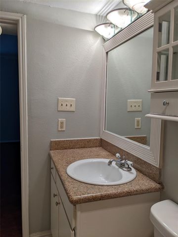 2100 Tanglewilde Street 241, Houston, TX 77063