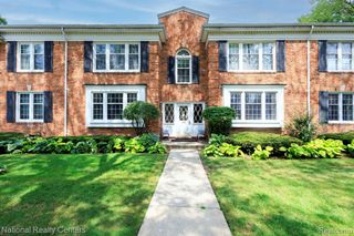 450 Billingsgate C, Bloomfield Hills, MI 48301
