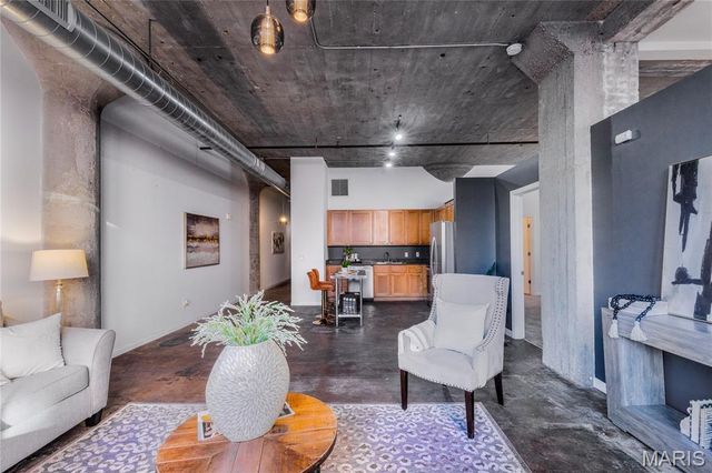 1511 Locust Street 404, St Louis, MO 63103