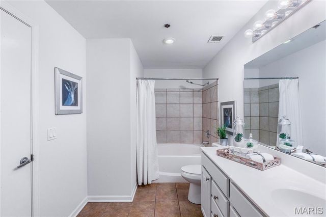 1511 Locust Street 404, St Louis, MO 63103