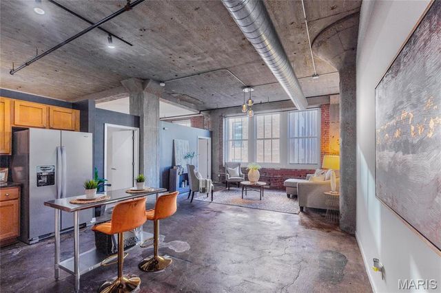 1511 Locust Street 404, St Louis, MO 63103