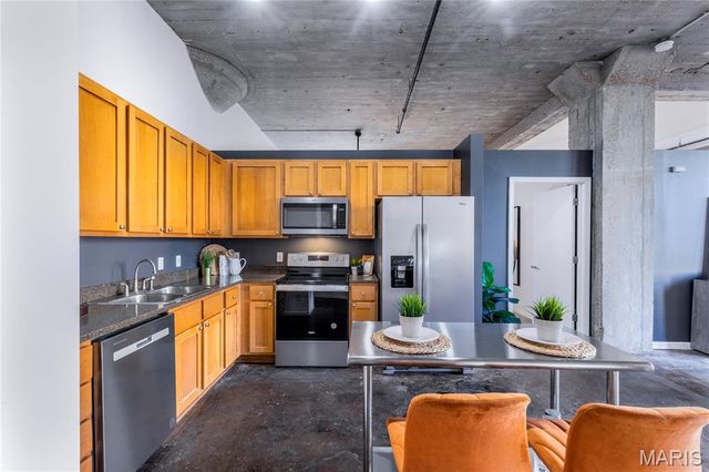 1511 Locust Street 404, St Louis, MO 63103