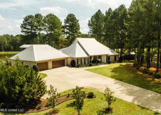 4071 Hwy 13, Morton, MS 39117