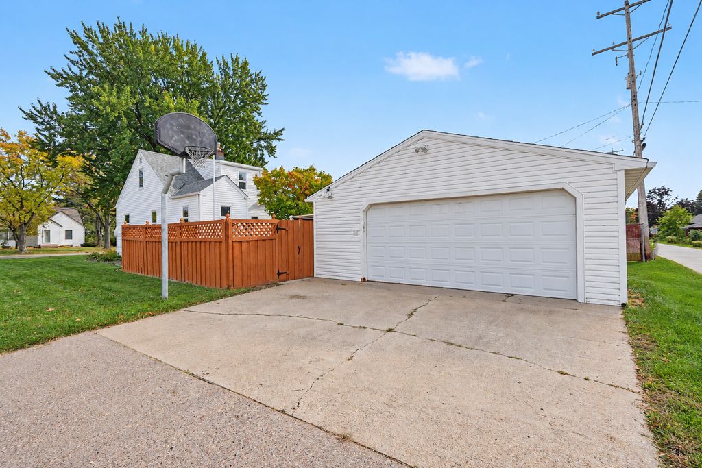 233 5th Avenue NE, Osseo, MN 55369 — photo 4