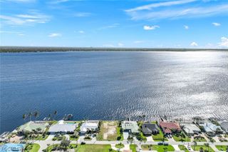 2330 SE 28th ST, Cape Coral, FL 33904