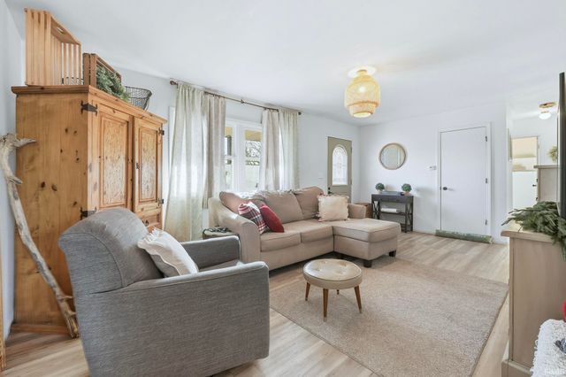 8 Turquoise Street, Huntington, IN 46750