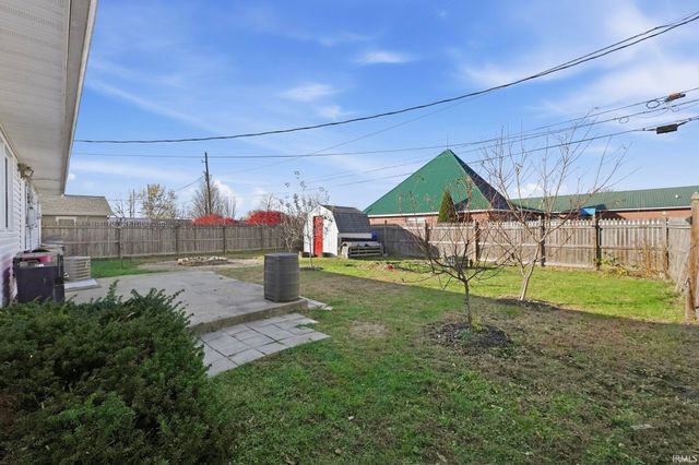 8 Turquoise Street, Huntington, IN 46750