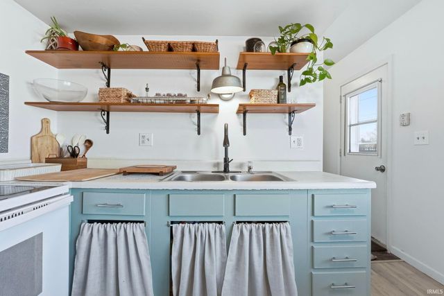 8 Turquoise Street, Huntington, IN 46750