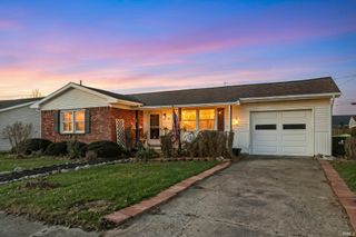 8 Turquoise Street, Huntington, IN 46750