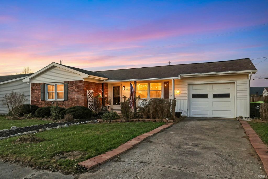 8 Turquoise Street, Huntington, IN 46750