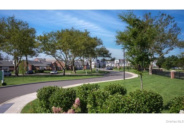 75 Circle Drive 91-103, Central Islip, NY 11722