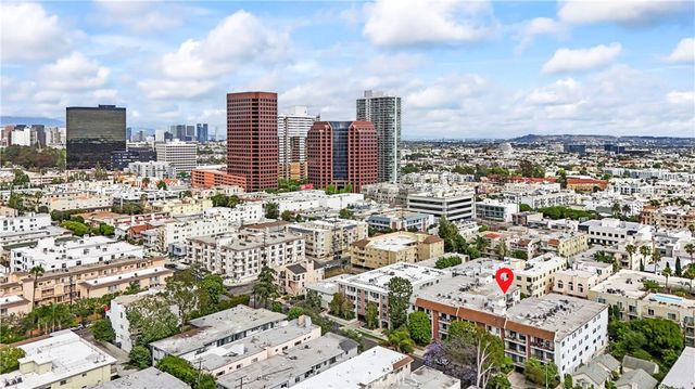 11928 Kiowa 105, Los Angeles, CA 90049
