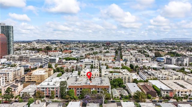 11928 Kiowa 105, Los Angeles, CA 90049