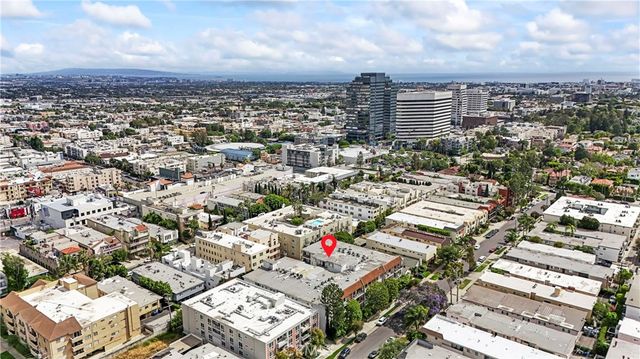 11928 Kiowa 105, Los Angeles, CA 90049