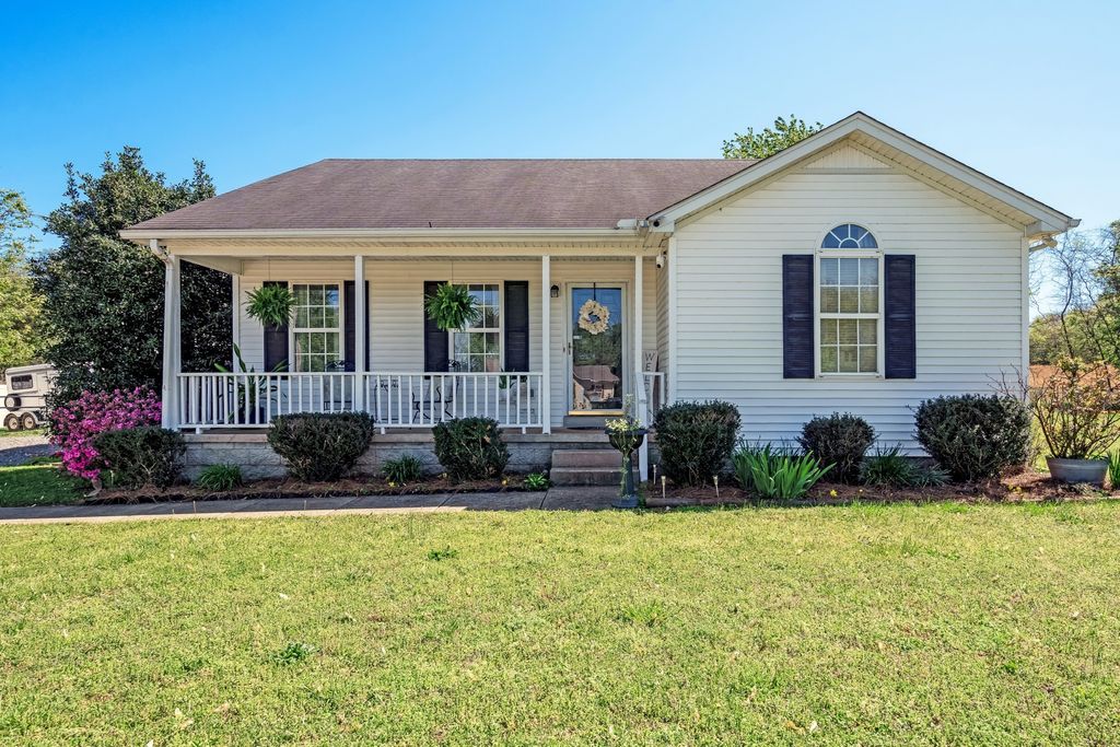 120 E Crawford Ct, Bell Buckle, TN 37020
