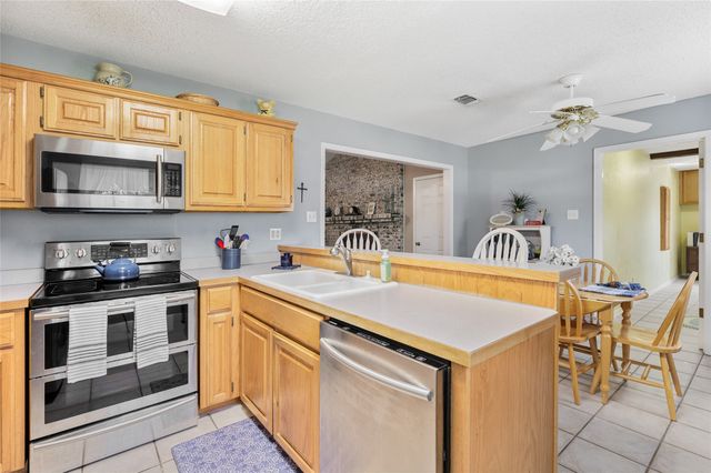 311 N Britton Street, Tom Bean, TX 75489