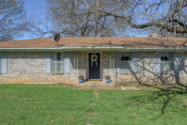 311 N Britton Street, Tom Bean, TX 75489