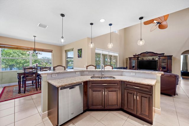 112 Ibisca Terrace, Royal Palm Beach, FL 33411
