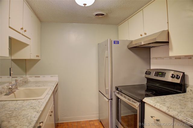 1502 S Boulder Avenue 18A, Tulsa, OK 74119