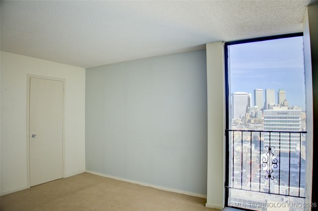 1502 S Boulder Avenue 18A, Tulsa, OK 74119