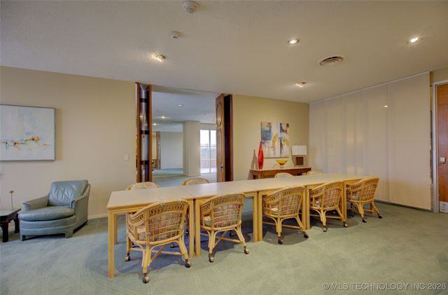 1502 S Boulder Avenue 18A, Tulsa, OK 74119