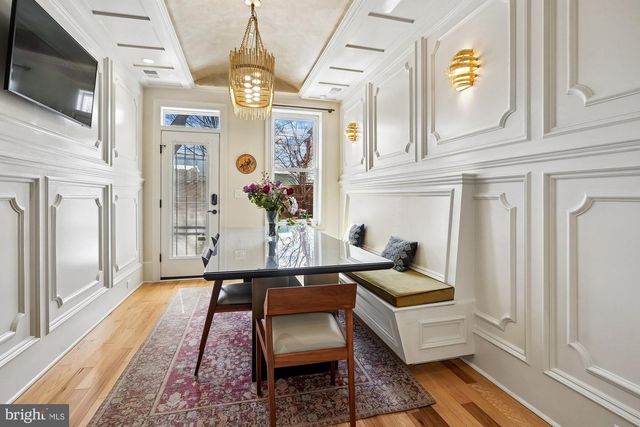 909 C ST NE, Washington, DC 20002