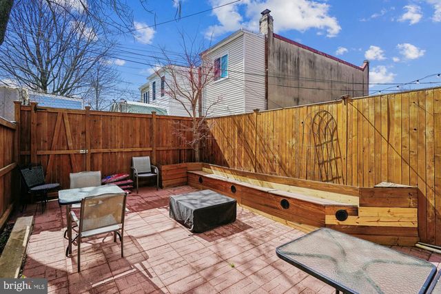 909 C ST NE, Washington, DC 20002