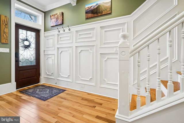 909 C ST NE, Washington, DC 20002