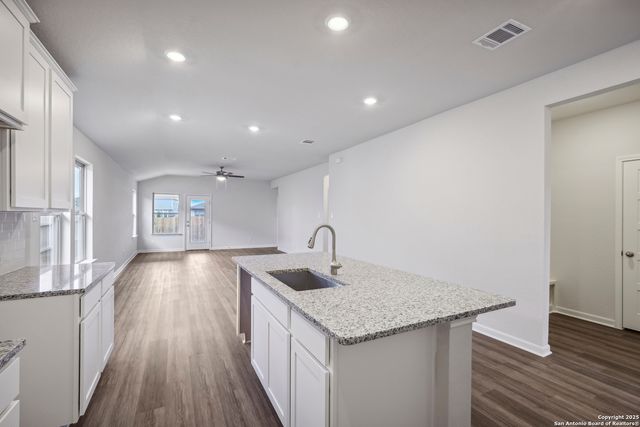 2947 Junction Bay, Converse, TX 78109