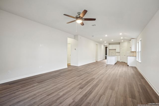 2947 Junction Bay, Converse, TX 78109