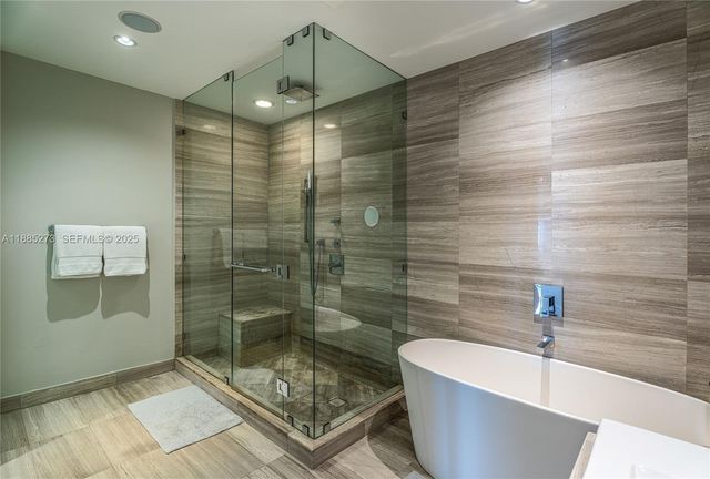 3250 NE 188th Street 603, Aventura, FL 33180