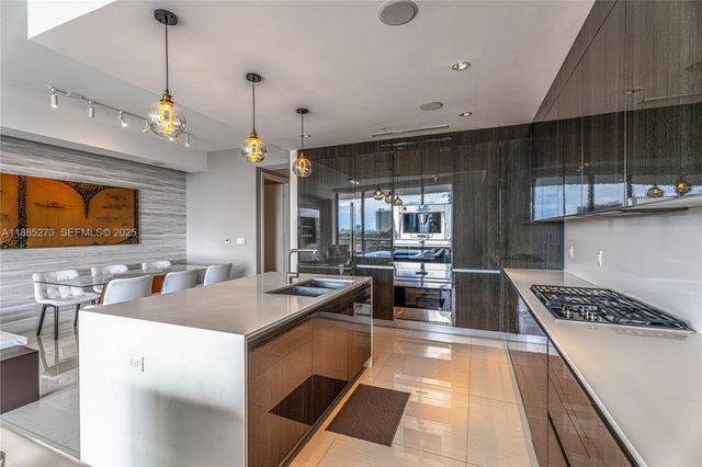 3250 NE 188th Street 603, Aventura, FL 33180