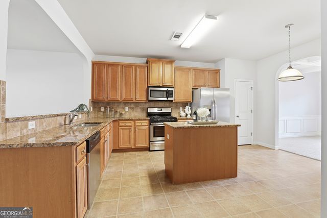 22 Valencia Lane, Newnan, GA 30263