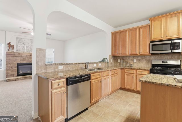 22 Valencia Lane, Newnan, GA 30263