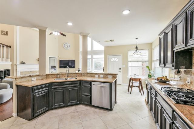 3234 Shadowleaf Drive, Houston, TX 77082