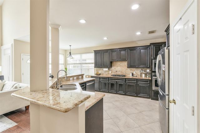 3234 Shadowleaf Drive, Houston, TX 77082