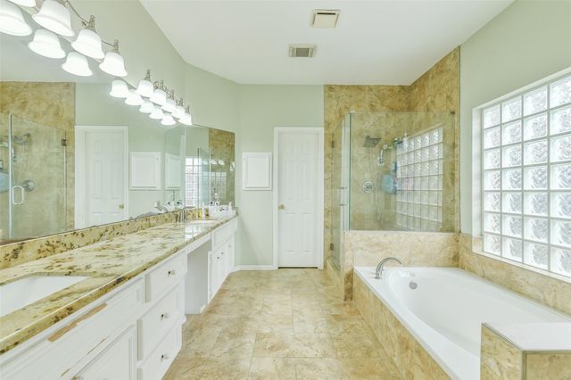 3234 Shadowleaf Drive, Houston, TX 77082