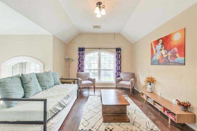 3234 Shadowleaf Drive, Houston, TX 77082