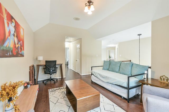 3234 Shadowleaf Drive, Houston, TX 77082