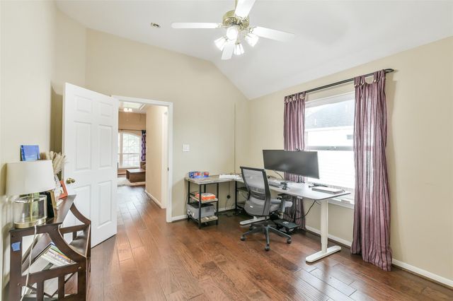 3234 Shadowleaf Drive, Houston, TX 77082