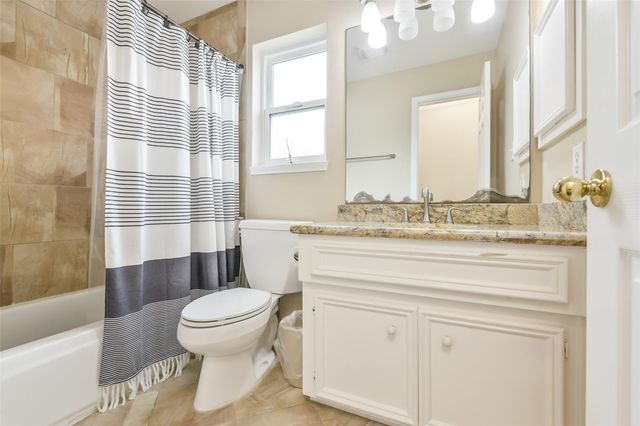 3234 Shadowleaf Drive, Houston, TX 77082