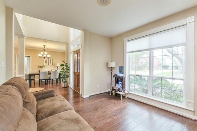 3234 Shadowleaf Drive, Houston, TX 77082