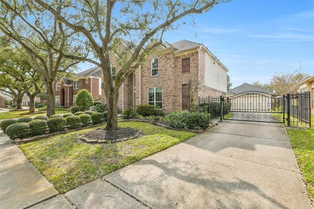 3234 Shadowleaf Drive, Houston, TX 77082