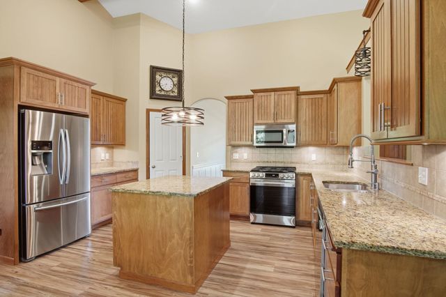 703 E Golden Rd, Spokane, WA 99208
