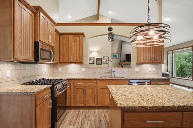 703 E Golden Rd, Spokane, WA 99208