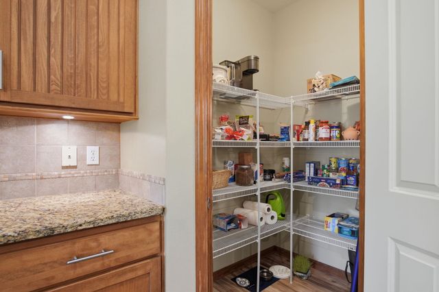 703 E Golden Rd, Spokane, WA 99208